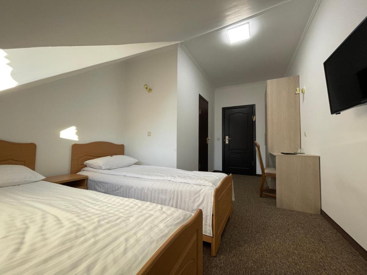 Карпатський Затишок Hotell Slavske Exteriör bild